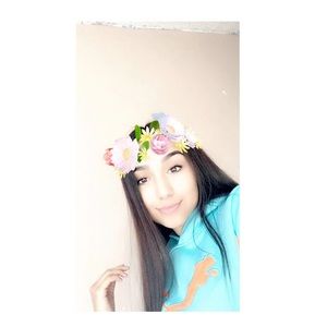 Meet your Posher, Alicia